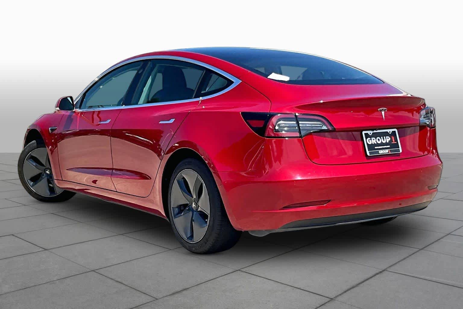 Used 2020 Tesla Model 3 Standard Range Plus RWD image 9