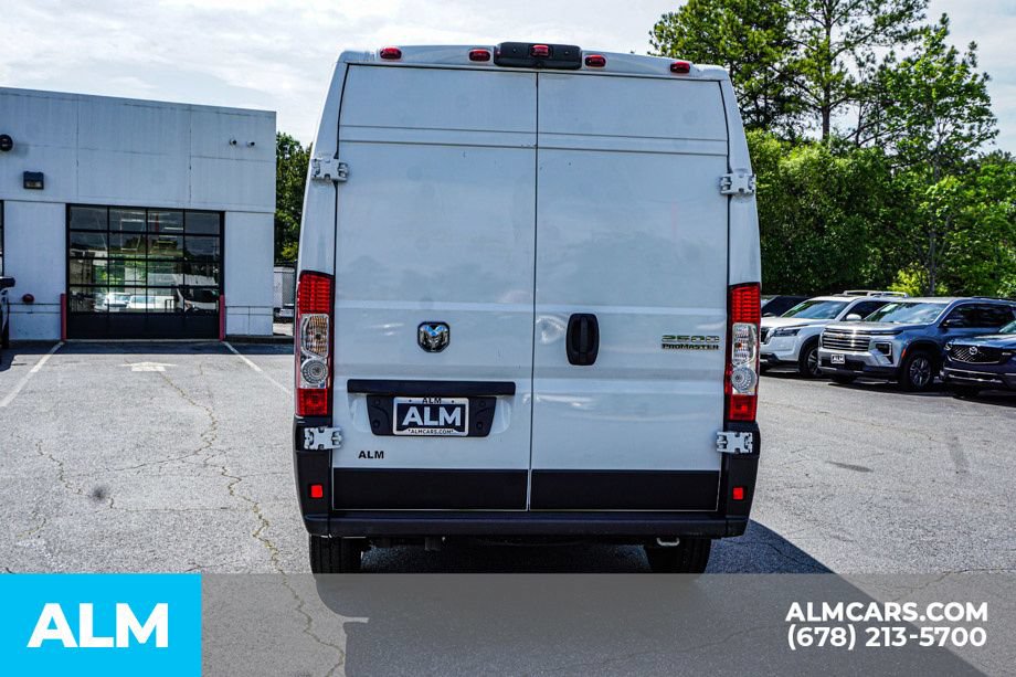 Used 2025 RAM ProMaster 2500 w/ Convenience Group FWD image 10