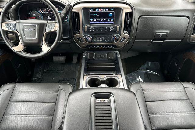 Used 2017 GMC Sierra 2500 Denali w/ Duramax Plus Package AWD/4WD image 14