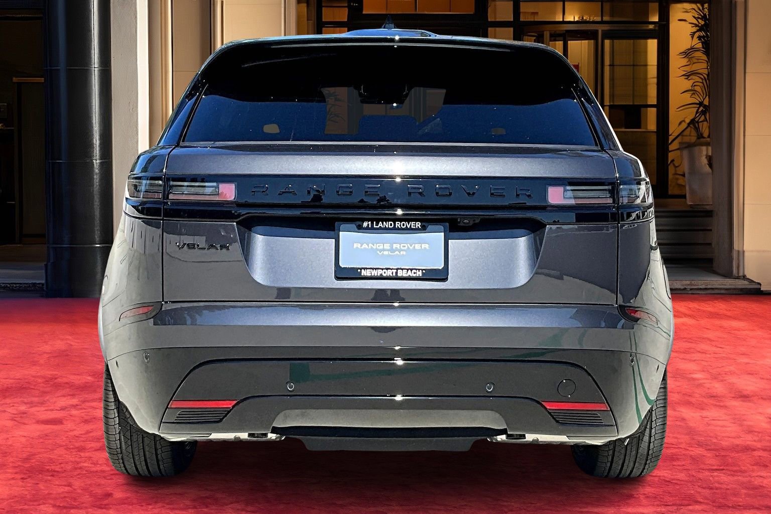 New 2026 Land Rover Range Rover Velar Dynamic SE image 4