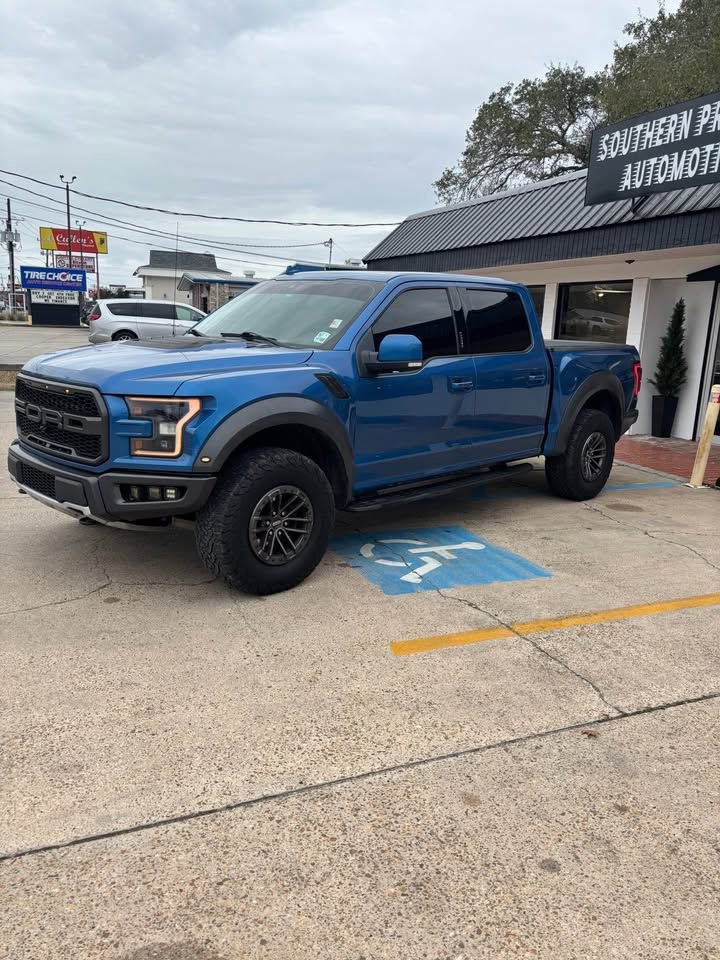 Used 2019 Ford F150 Raptor w/ Equipment Group 802A Luxury image 2