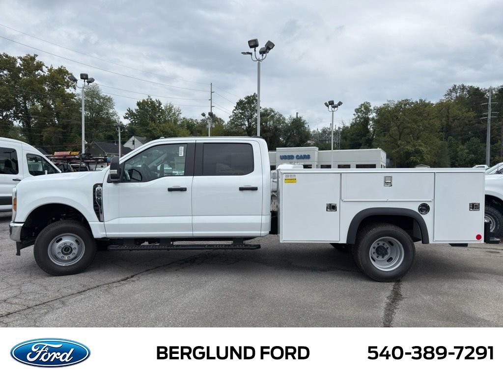 New 2025 Ford F350 XL w/ XL Chrome Package image 9