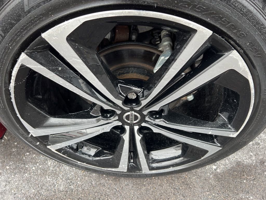 Certified 2023 Nissan Sentra SR w/ Trunk Package image 42