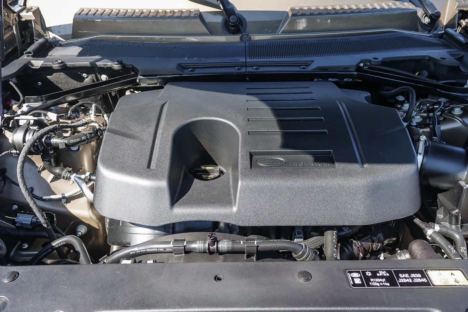 Used 2024 Land Rover Defender 130 S image 26