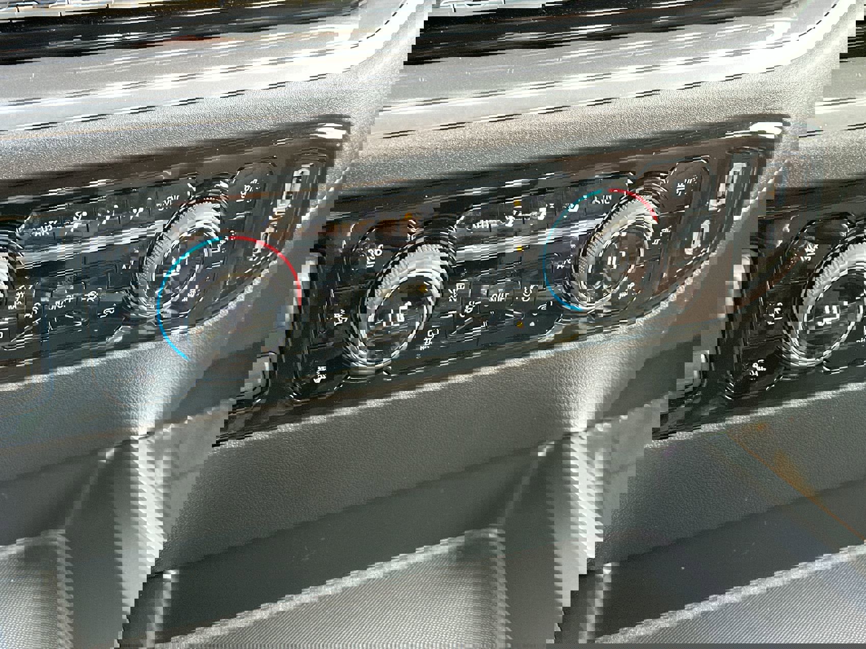 Used 2026 Chevrolet Silverado 2500 High Country w/ High Country Premium Package image 19