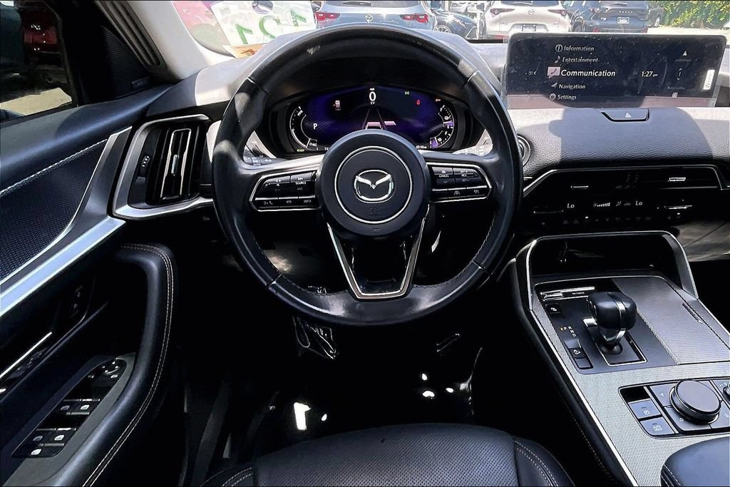 Certified 2025 MAZDA CX-70 Plug-In Hybrid w/ Premium Pkg AWD/4WD image 5