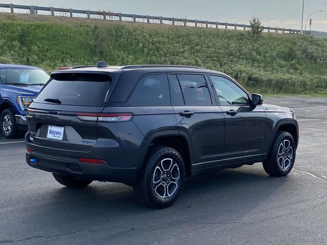 New 2023 Jeep Grand Cherokee Trailhawk w/ Luxury Tech Group III image 4