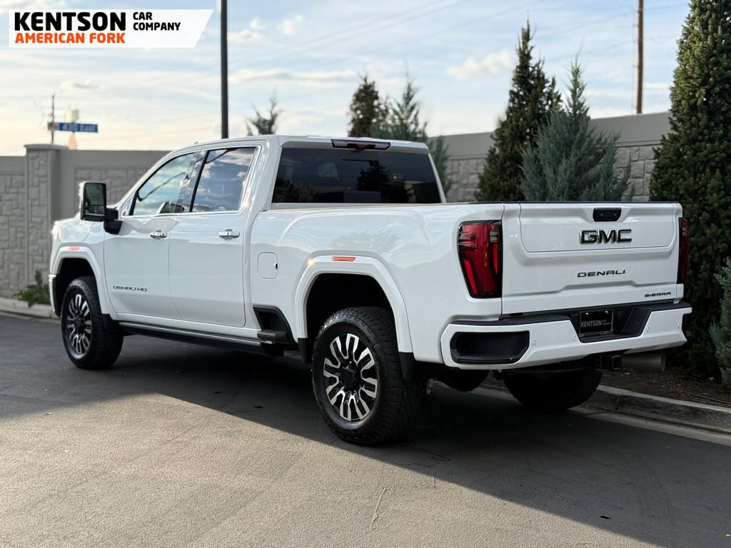 Used 2025 GMC Sierra 3500 Denali Ultimate AWD/4WD image 6