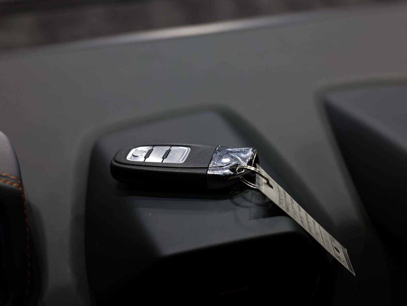 Used 2020 Lamborghini Huracan EVO image 24