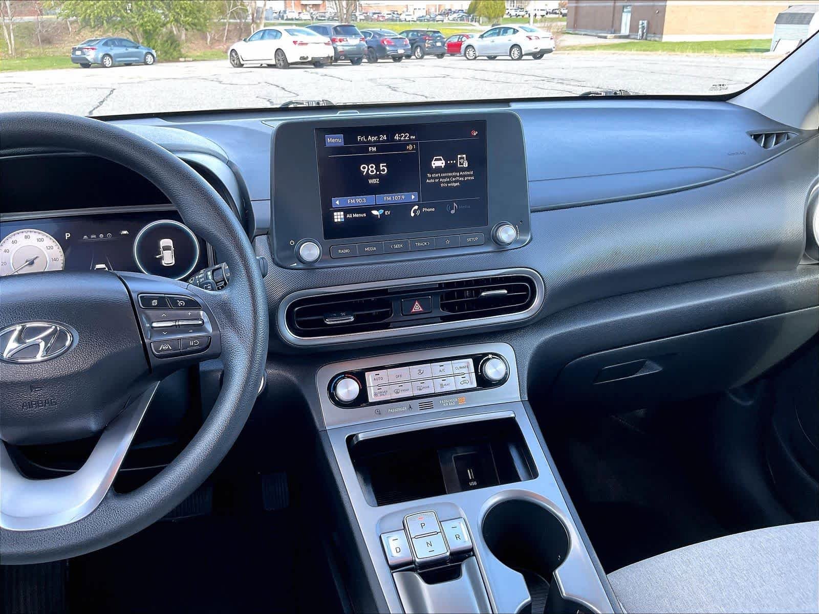 Used 2023 Hyundai Kona SE w/ Cargo Package FWD image 18