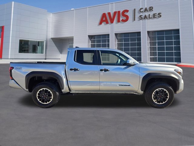 Used 2025 Toyota Tacoma TRD Off-Road image 5