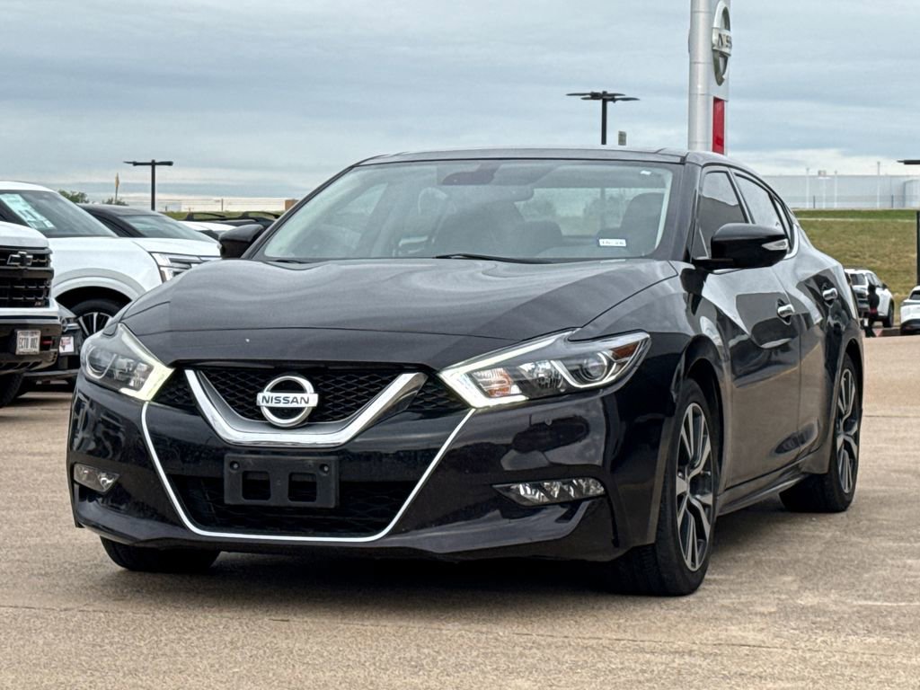 Used 2017 Nissan Maxima Platinum image 4