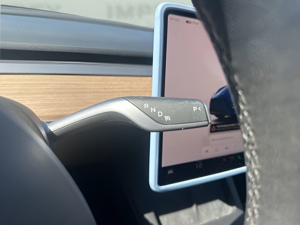 Used 2024 Tesla Model Y Long Range image 17