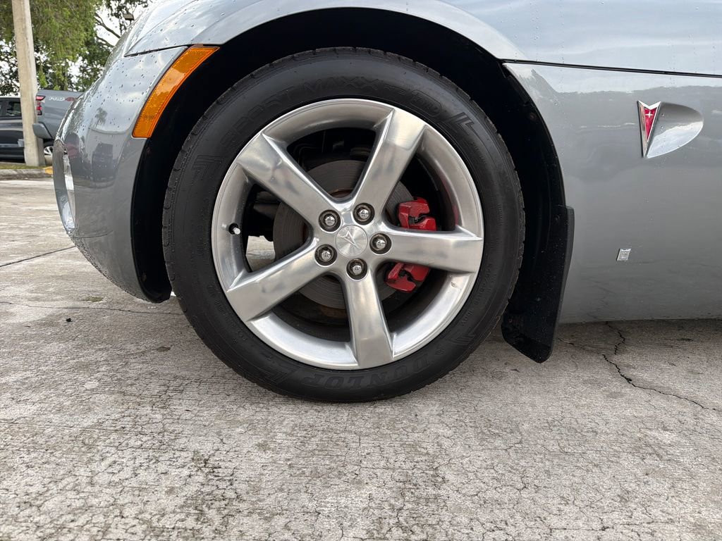 Used 2006 Pontiac Solstice Convertible w/ Premium Package RWD image 13