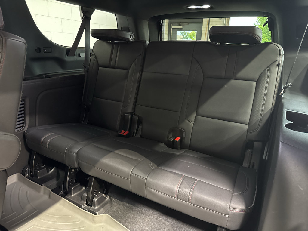 Used 2022 Chevrolet Suburban RST w/ Luxury Package AWD/4WD image 12
