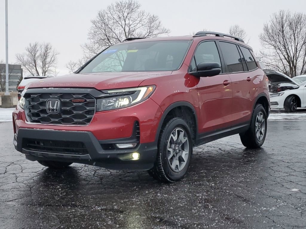 Certified 2023 Honda Passport TrailSport image 3