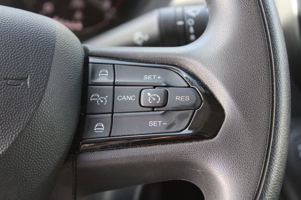 Used 2025 RAM ProMaster 2500 w/ Convenience Group FWD image 23