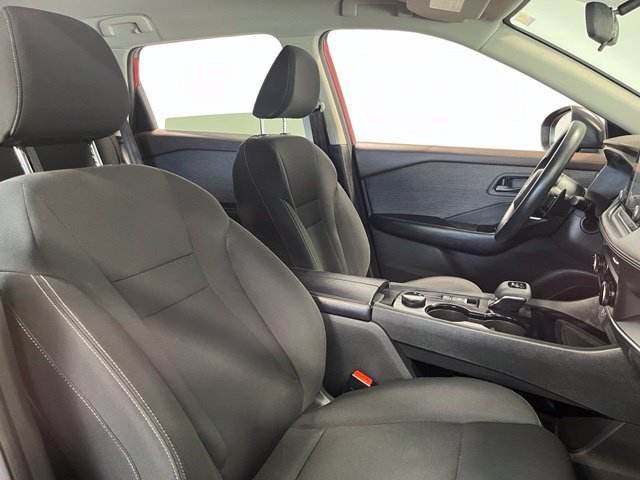 Used 2023 Nissan Rogue S AWD/4WD image 10