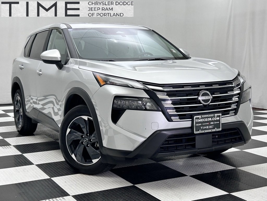 Used 2024 Nissan Rogue SV
