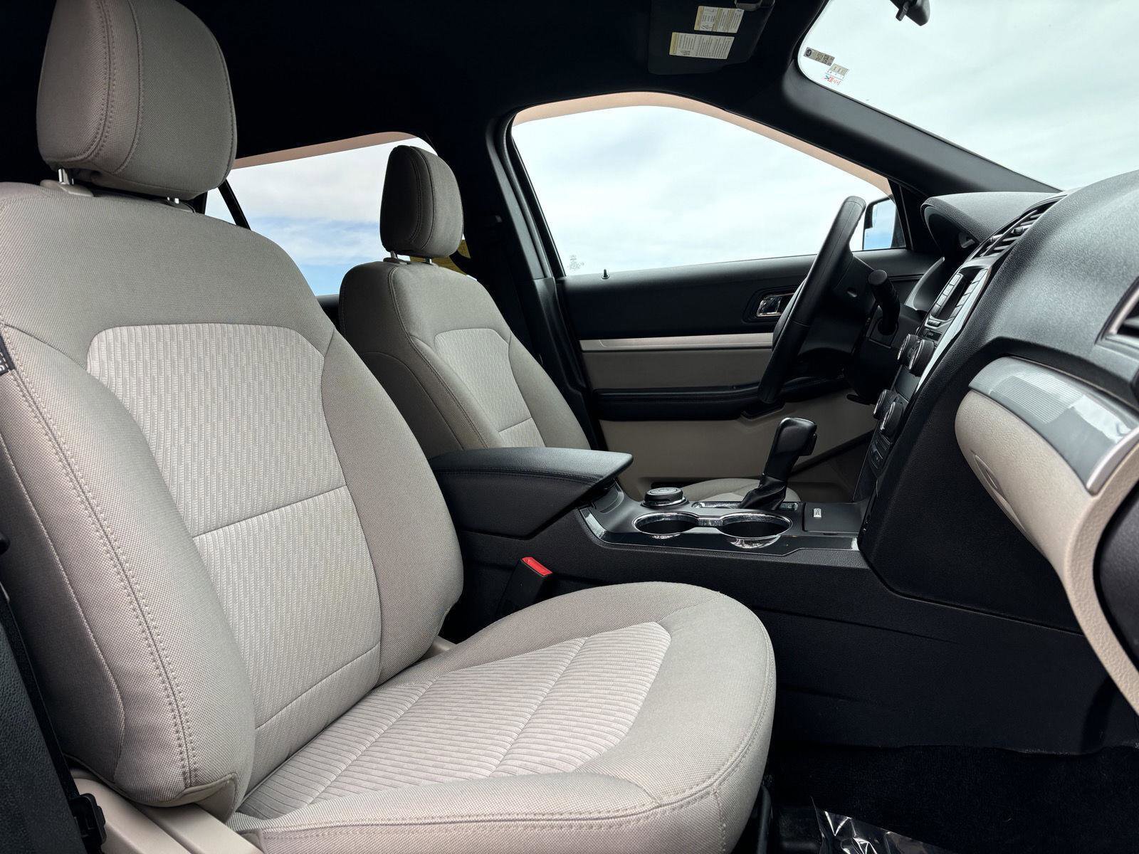 Used 2018 Ford Explorer 4WD image 6
