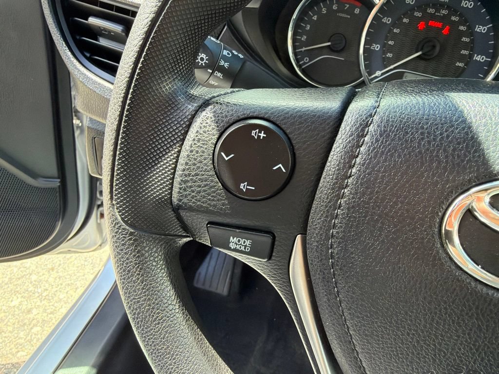 Used 2014 Toyota Corolla L FWD image 13