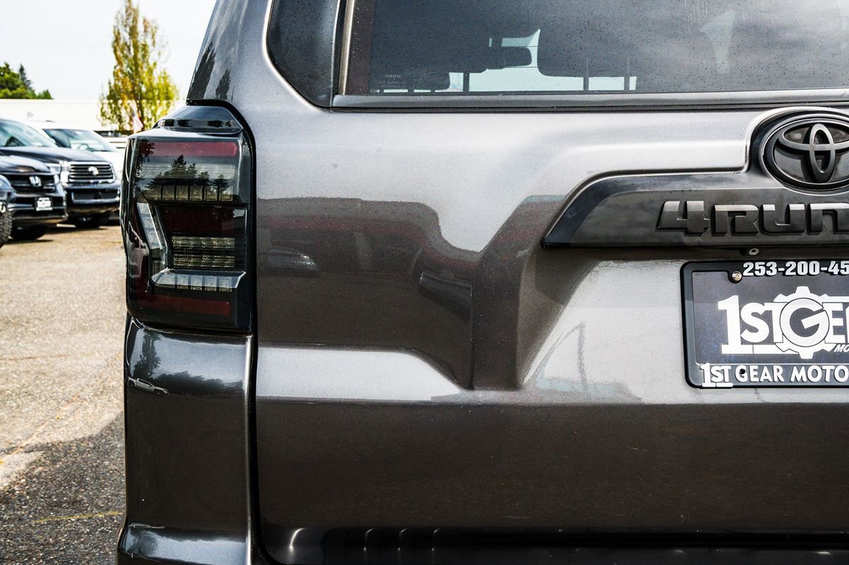 Used 2011 Toyota 4Runner Limited AWD/4WD image 10