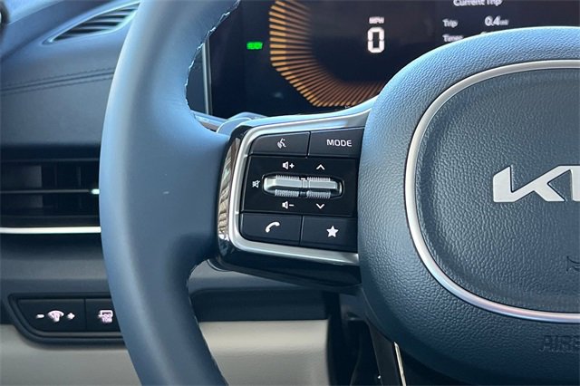 New 2026 Kia Carnival EX image 29