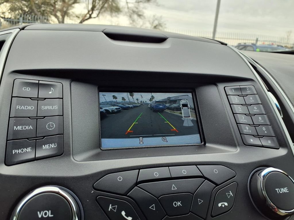 Used 2017 Ford Edge SEL image 3