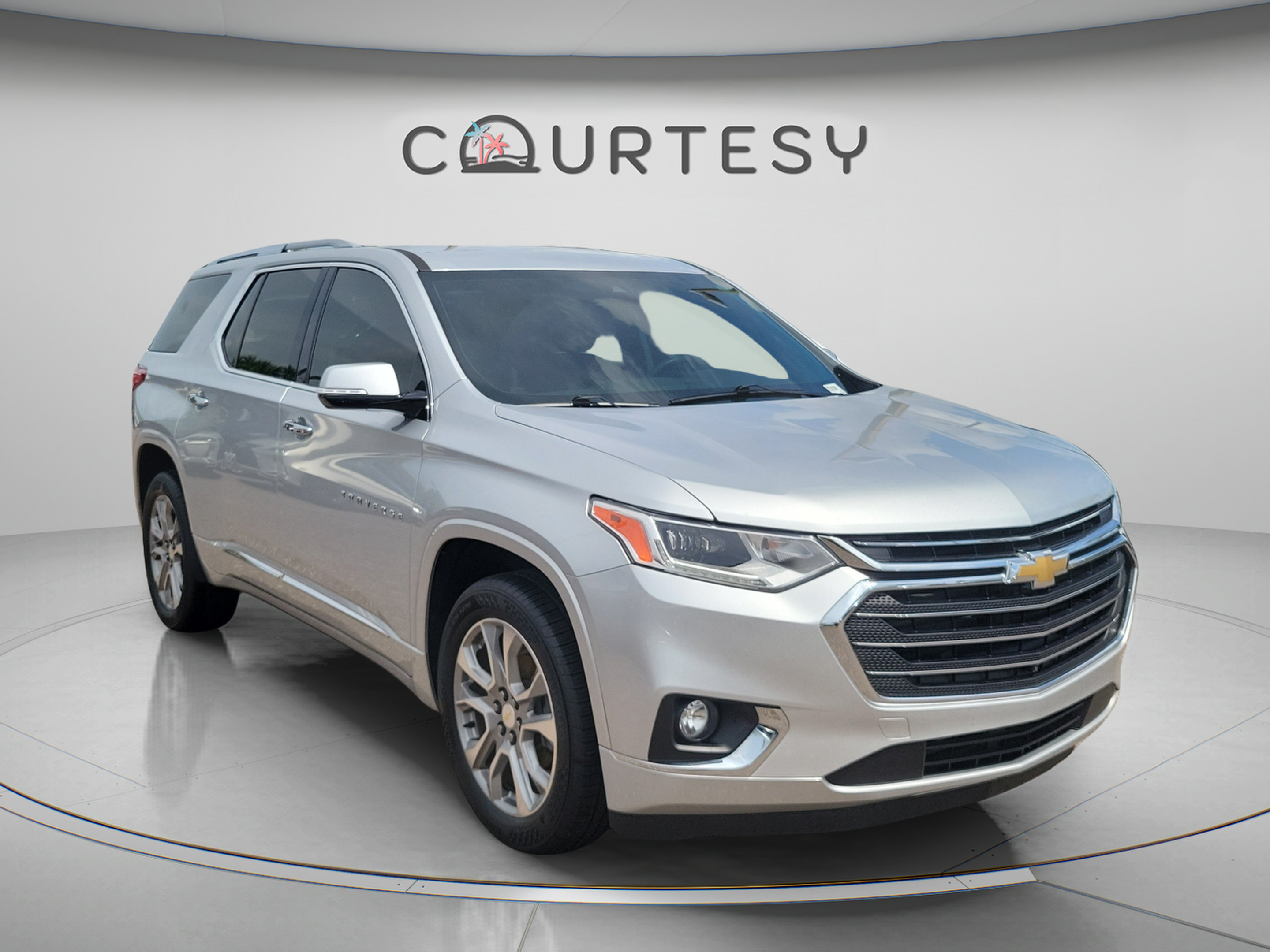 Used 2018 Chevrolet Traverse Premier w/ Driver Confidence II Package FWD image 5