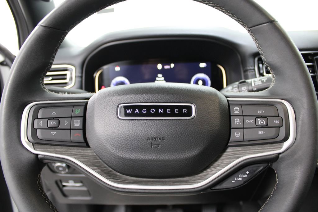 Used 2024 Jeep Wagoneer Series III image 43