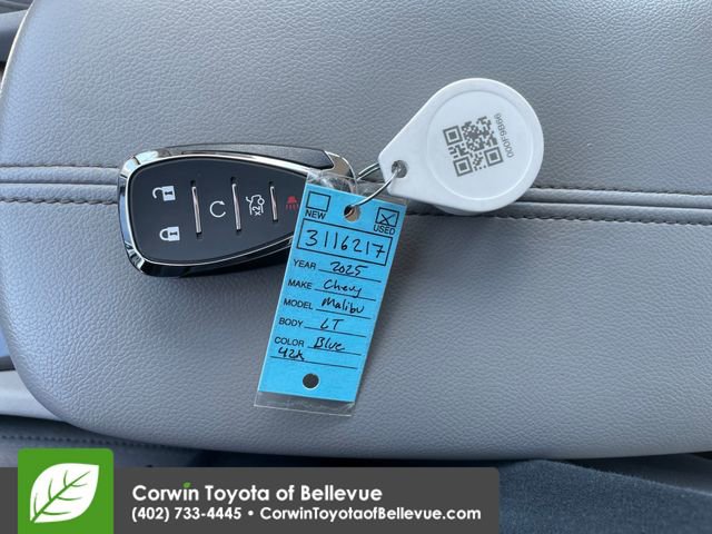 Used 2025 Chevrolet Malibu LT FWD image 15