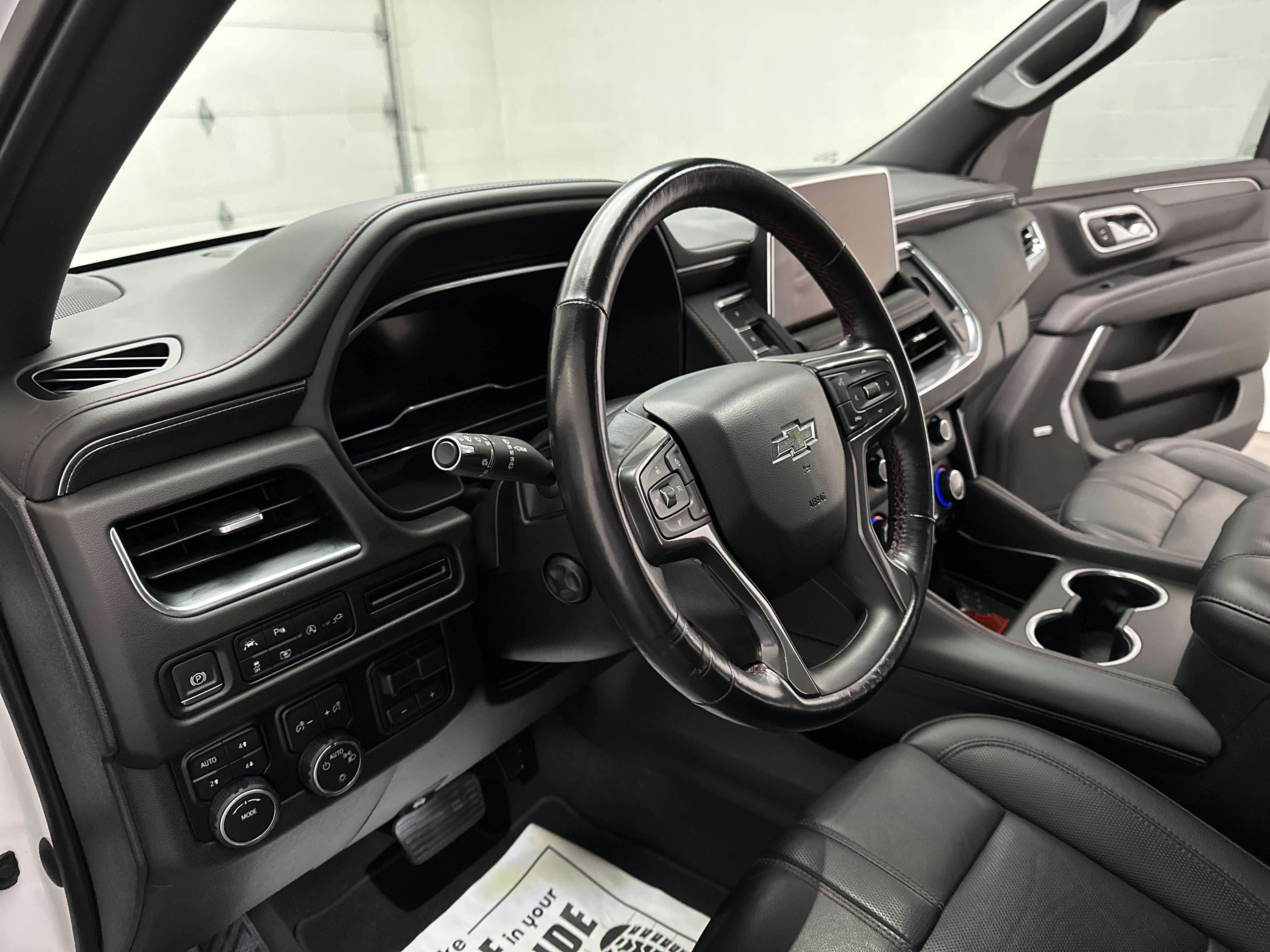 Used 2022 Chevrolet Tahoe RST w/ Luxury Package AWD/4WD image 19