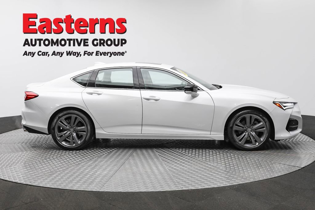 Used 2023 Acura TLX image 4