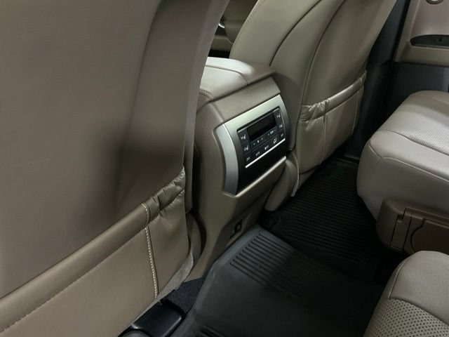 Used 2023 Lexus GX 460 Premium w/ Accessory Package AWD/4WD image 15