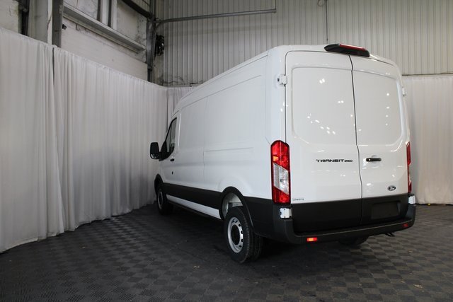 New 2026 Ford Transit 250 148 Medium Roof w/ Load Area Protection Package image 26
