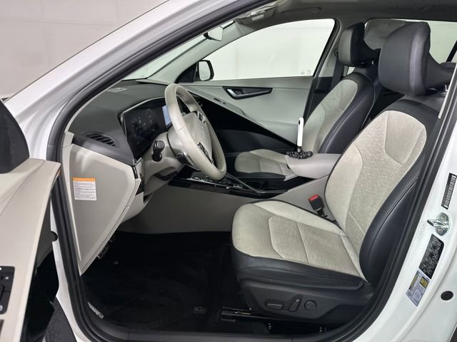Used 2023 Kia Niro Wave w/ Wave Preserve Package image 11