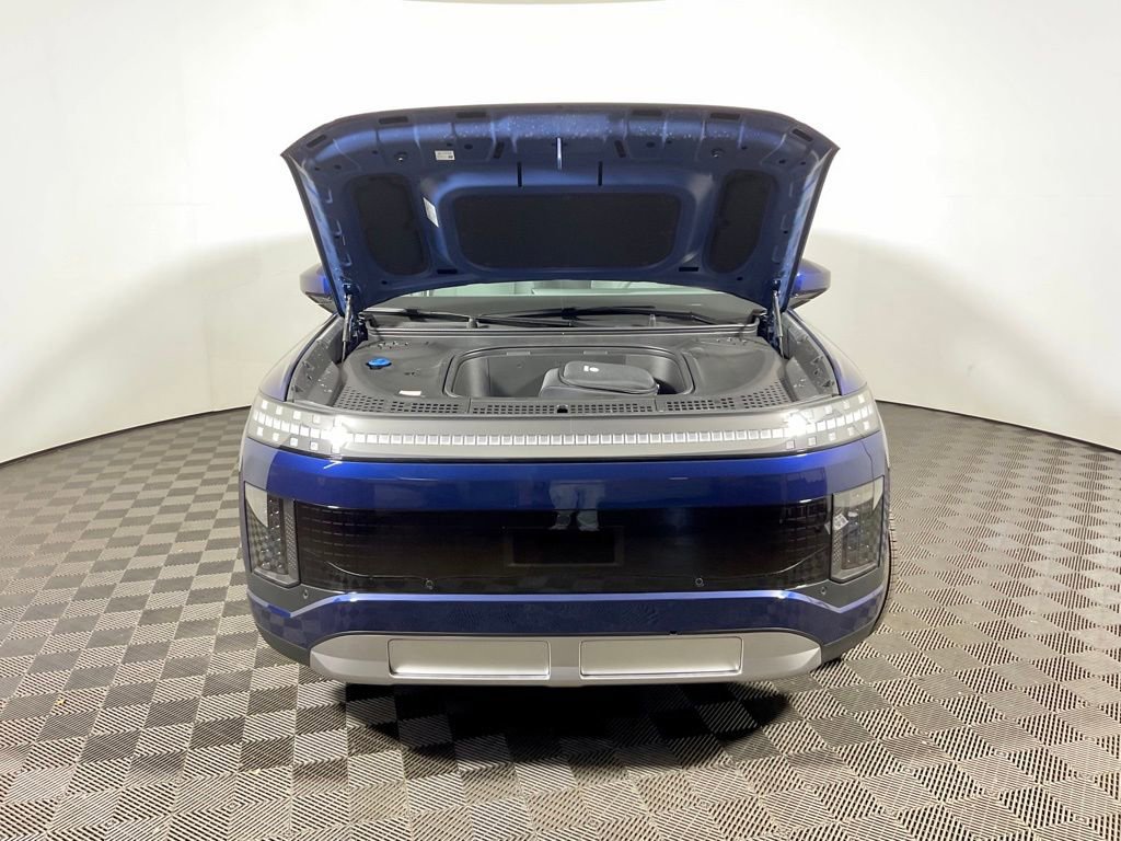 New 2026 Hyundai Ioniq 9 SE image 8