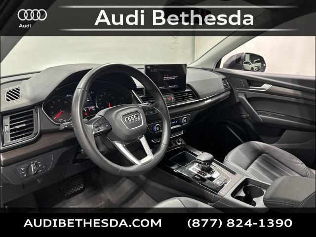 Used 2023 Audi Q5 2.0T Premium w/ Convenience Package AWD/4WD image 13