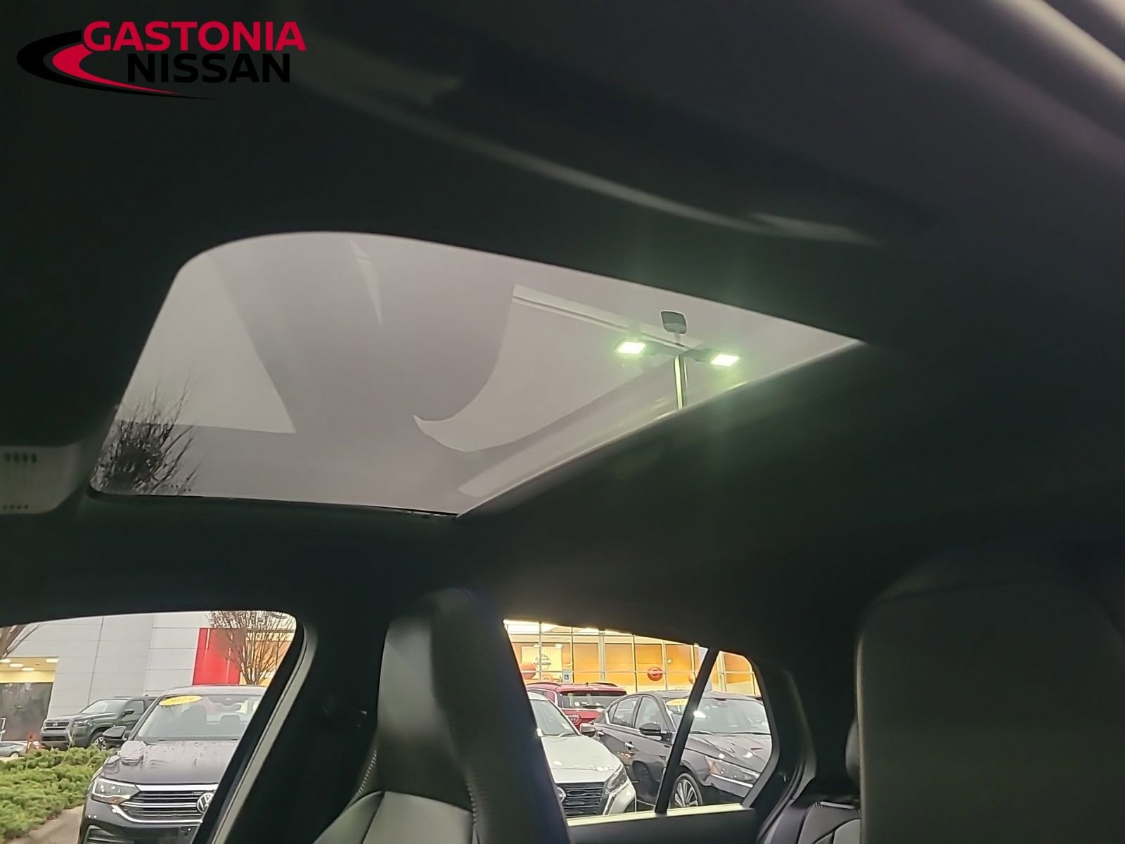 Used 2024 Volkswagen Golf R image 49