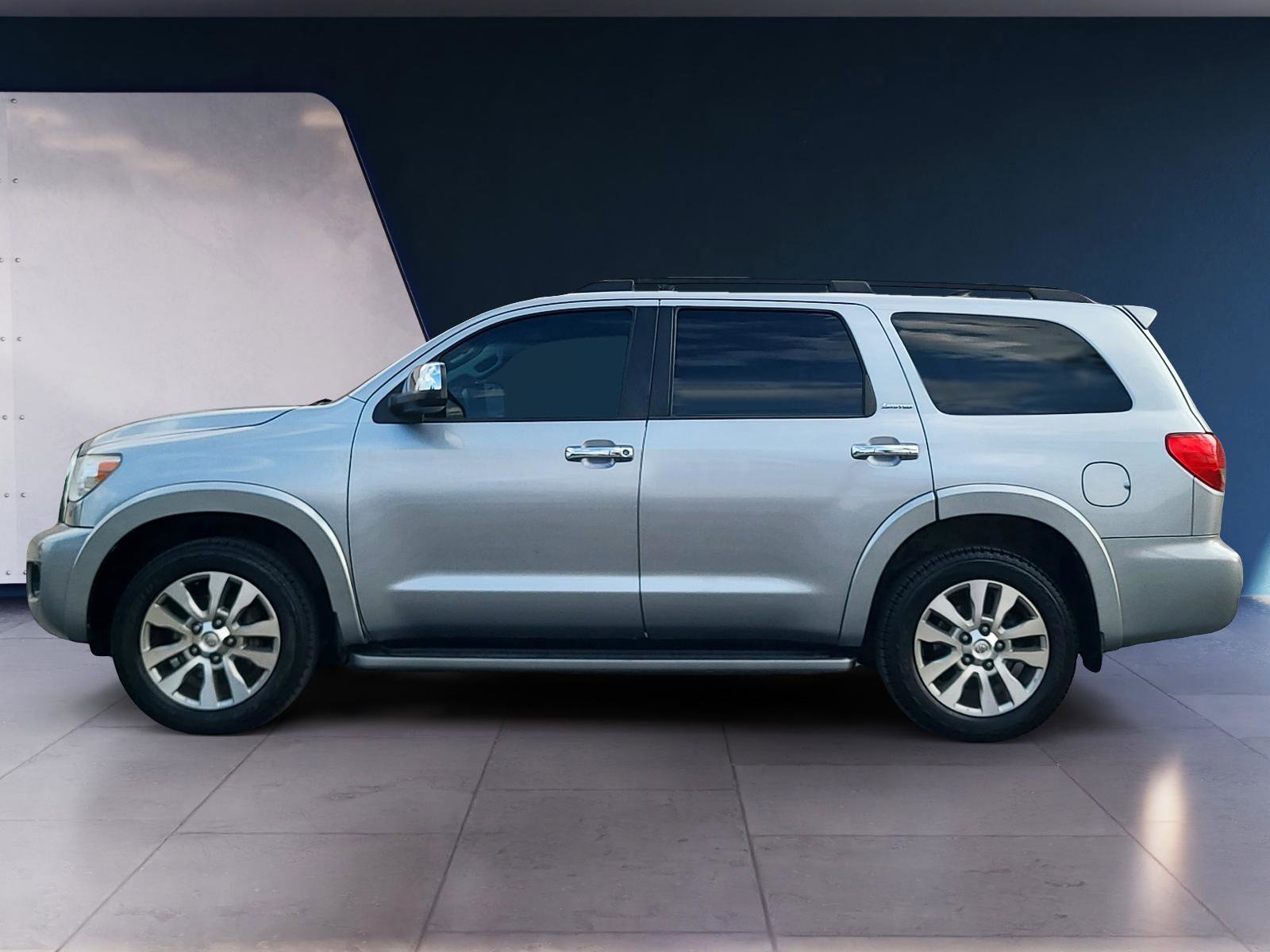 Used 2013 Toyota Sequoia Limited RWD image 2