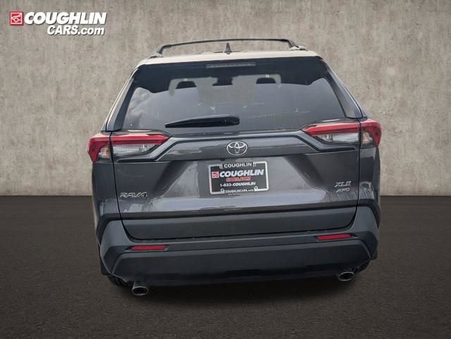 Used 2023 Toyota RAV4 XLE w/ Convenience Package image 6