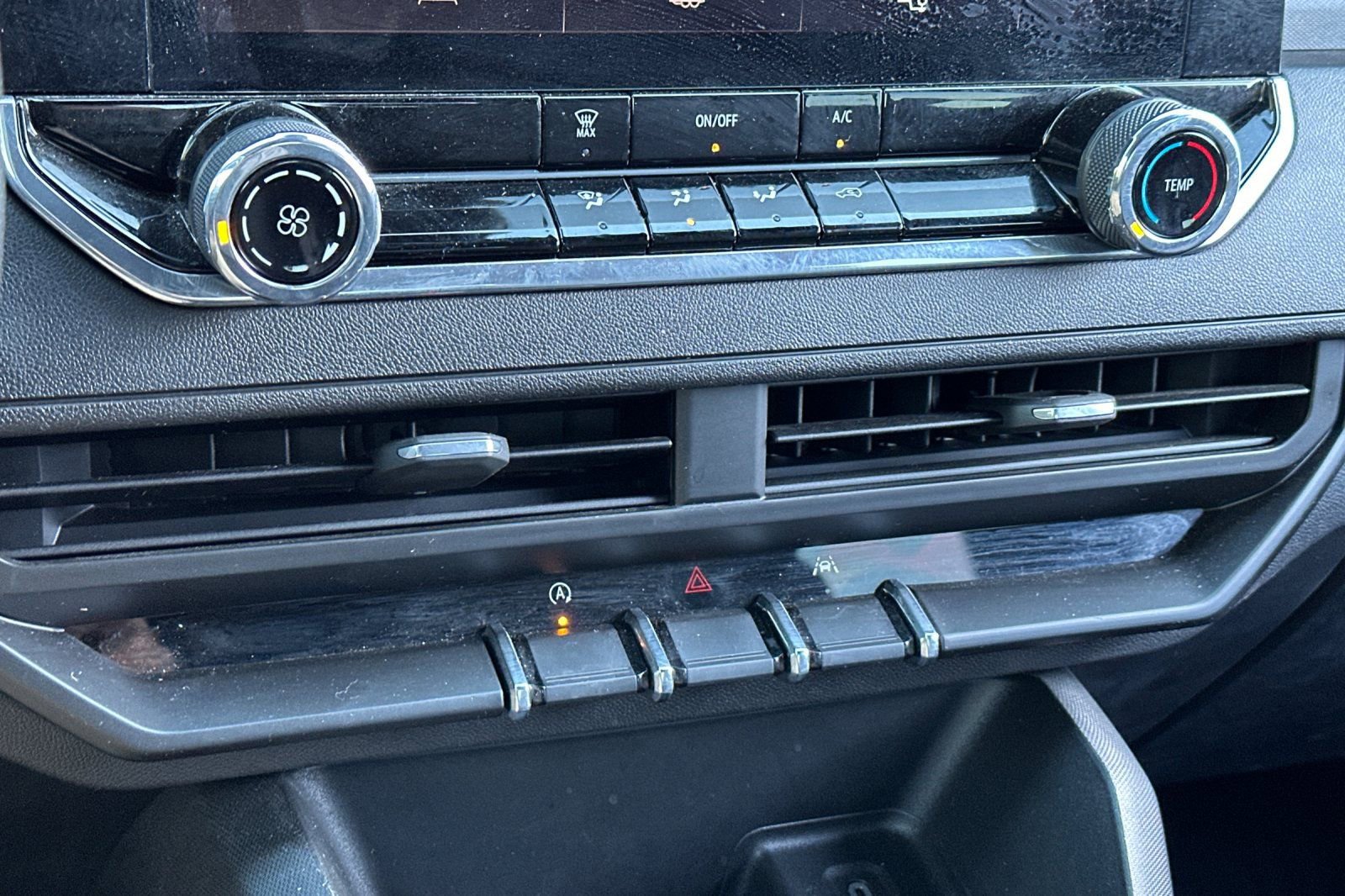 Used 2024 Chevrolet Colorado W/T image 20