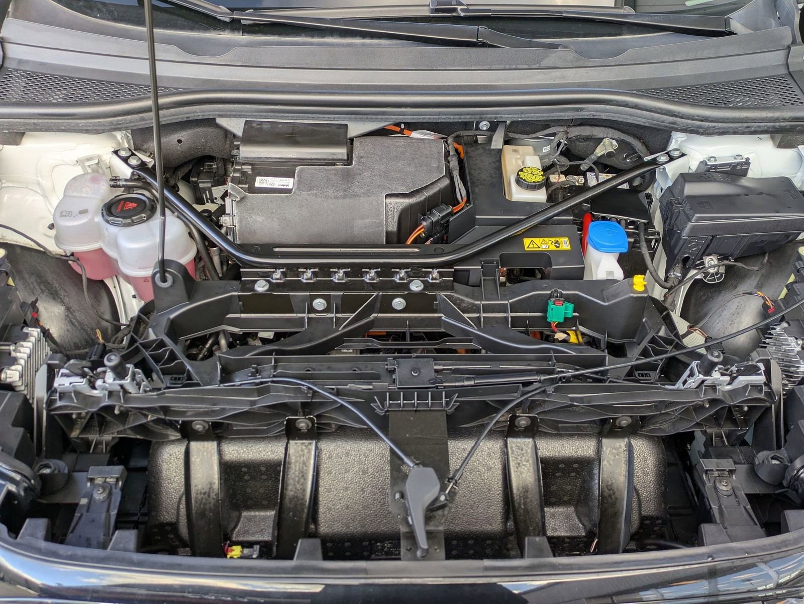 Used 2024 Audi Q4 e-tron Prestige image 22