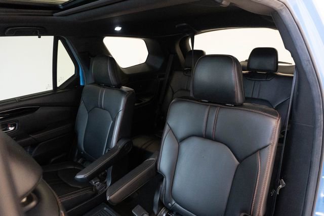 Used 2025 Honda Pilot TrailSport image 18