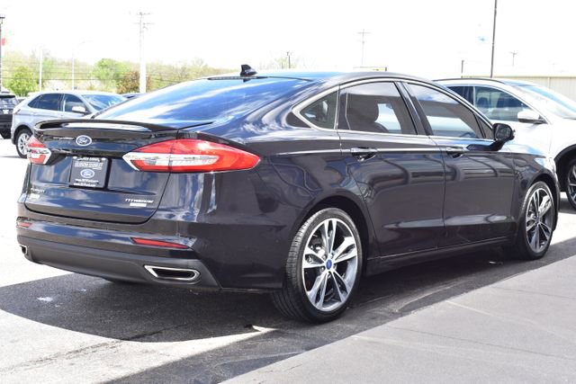 Used 2019 Ford Fusion Titanium FWD image 9