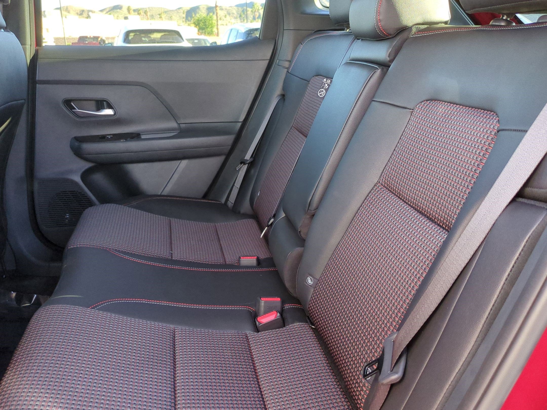 New 2026 Nissan Kicks SR image 11