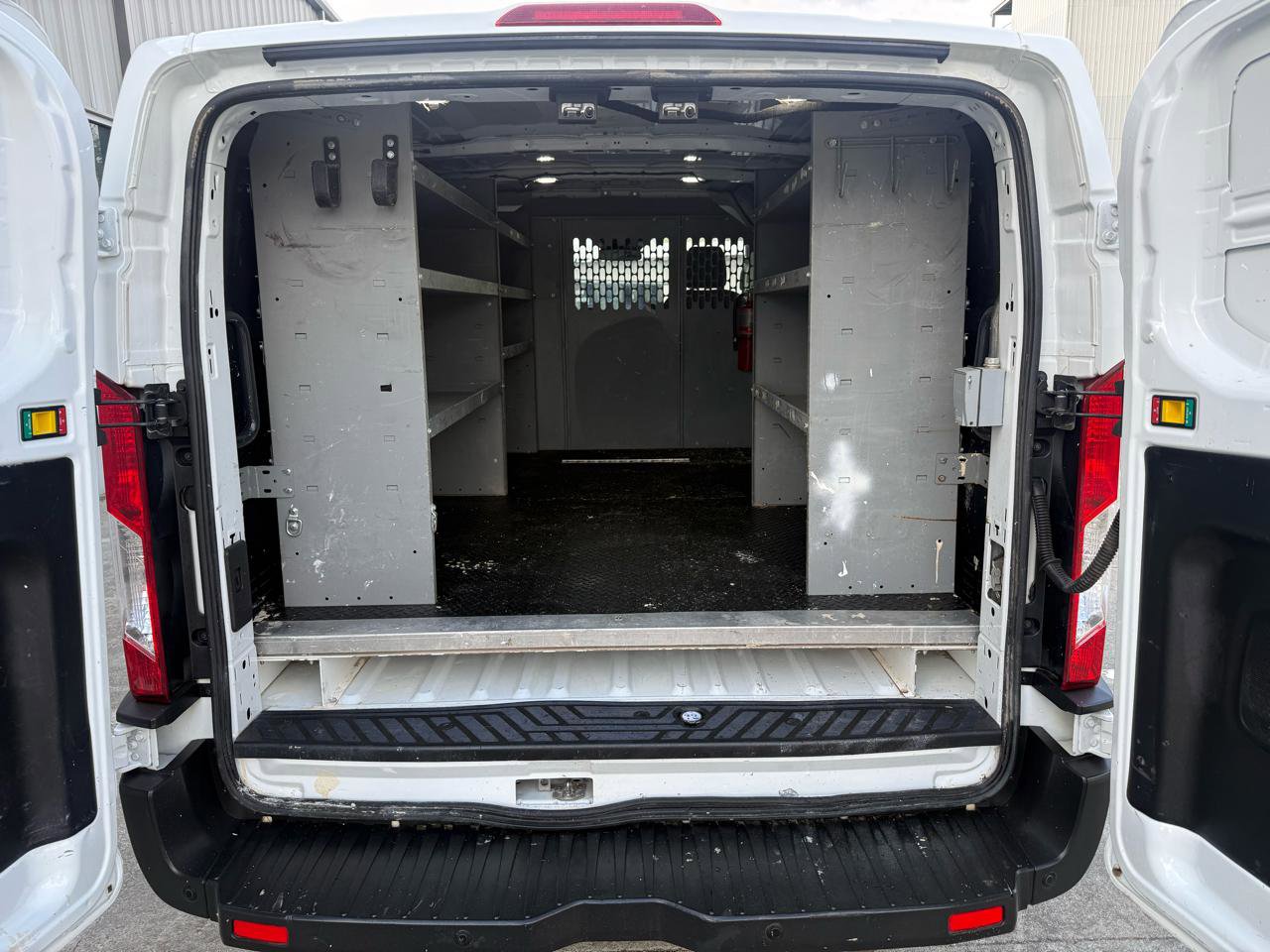 Used 2019 Ford Transit 150 130 Low Roof RWD image 22