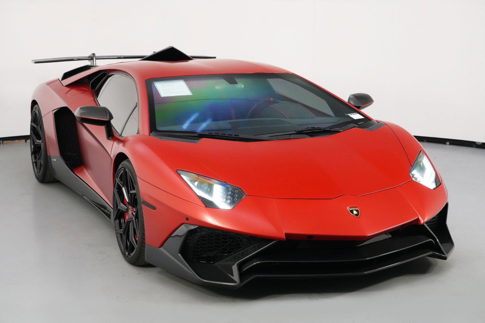 Used 2017 Lamborghini Aventador S image 52