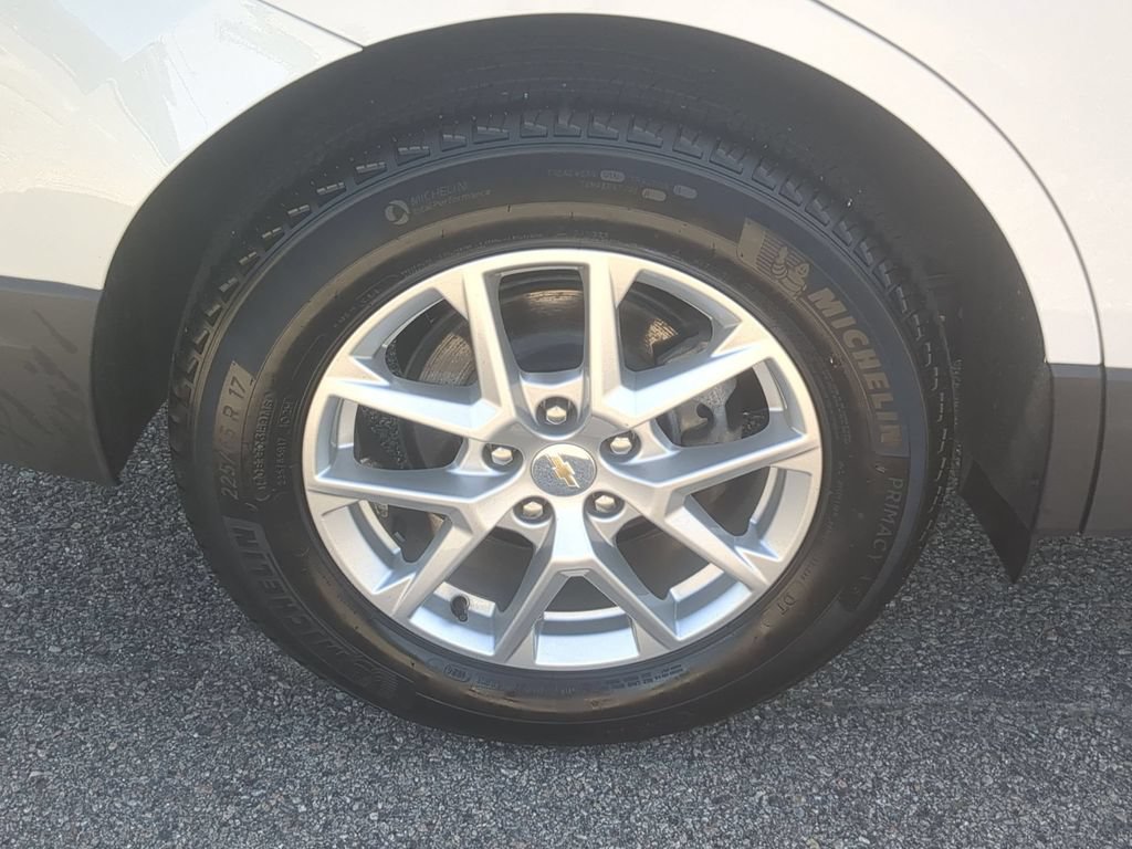 Used 2024 Chevrolet Equinox LS FWD image 13