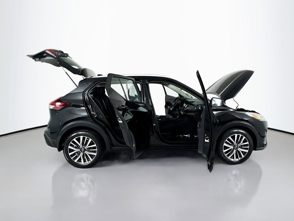 Used 2023 Nissan Kicks SV FWD image 22